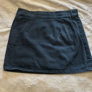 Top shop black denim mini skirt with pockets, 34 waist, large